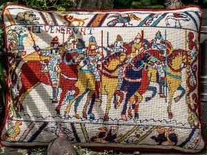 Glorafilia Bayeux Tapestry William Rides to War